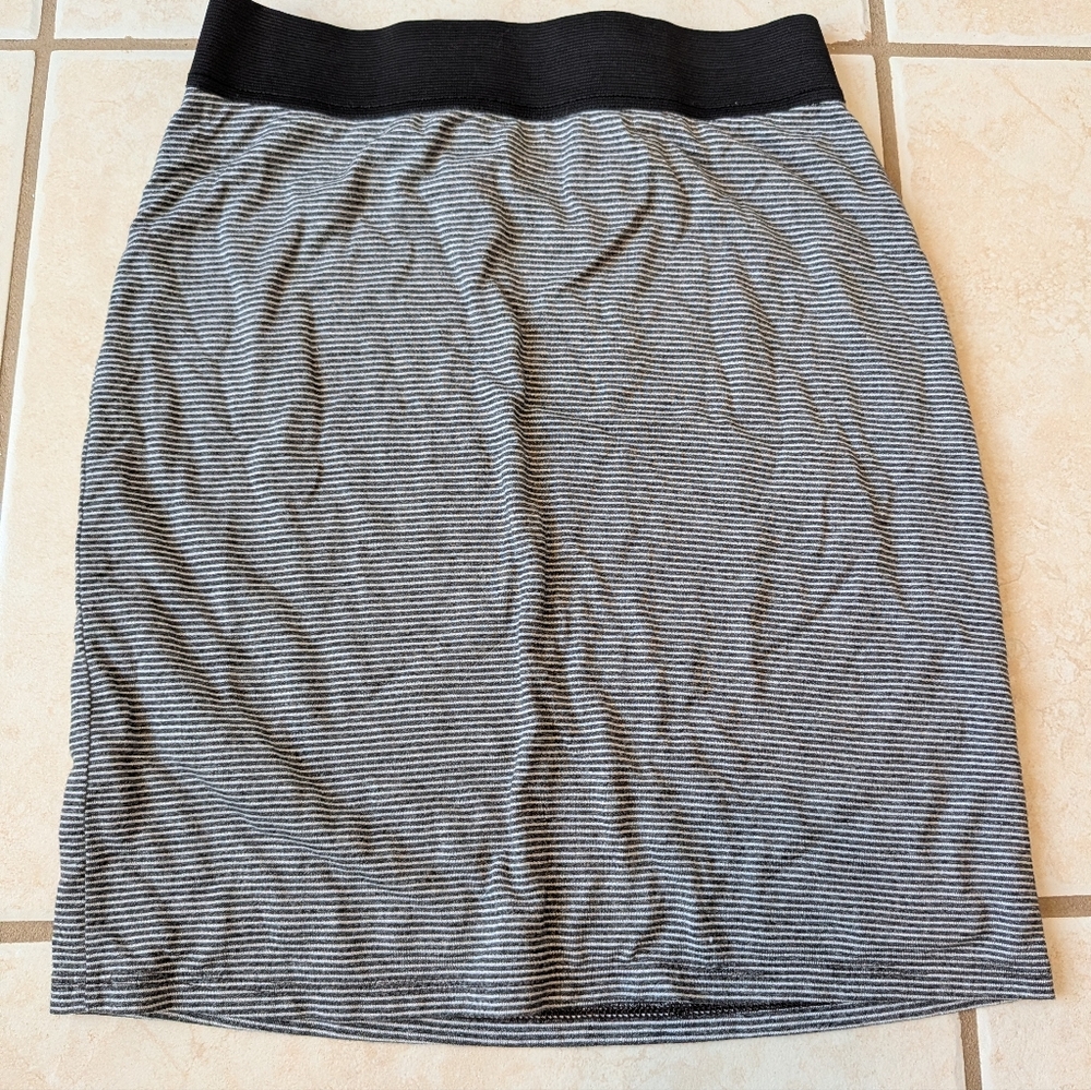 American Eagle Outfitters Black and Gray Striped Bodycon Skirt